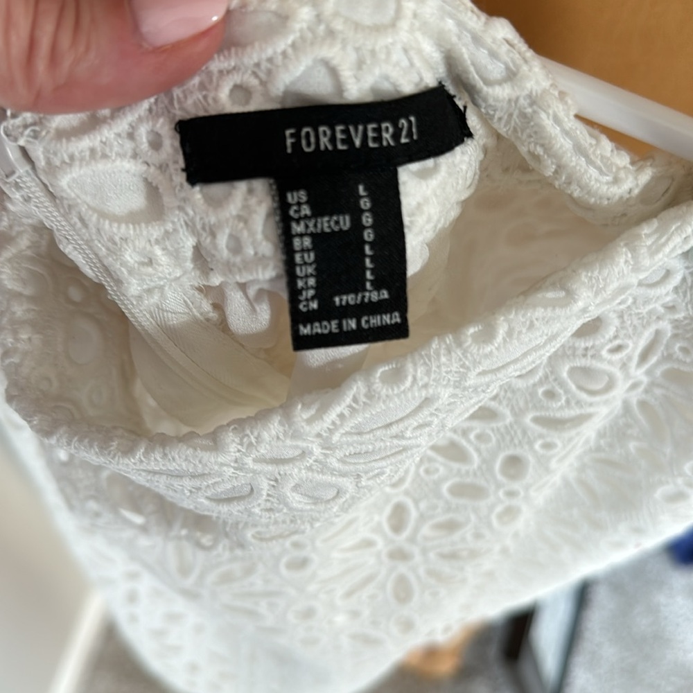 Mini skirt - Picture 3 of 4